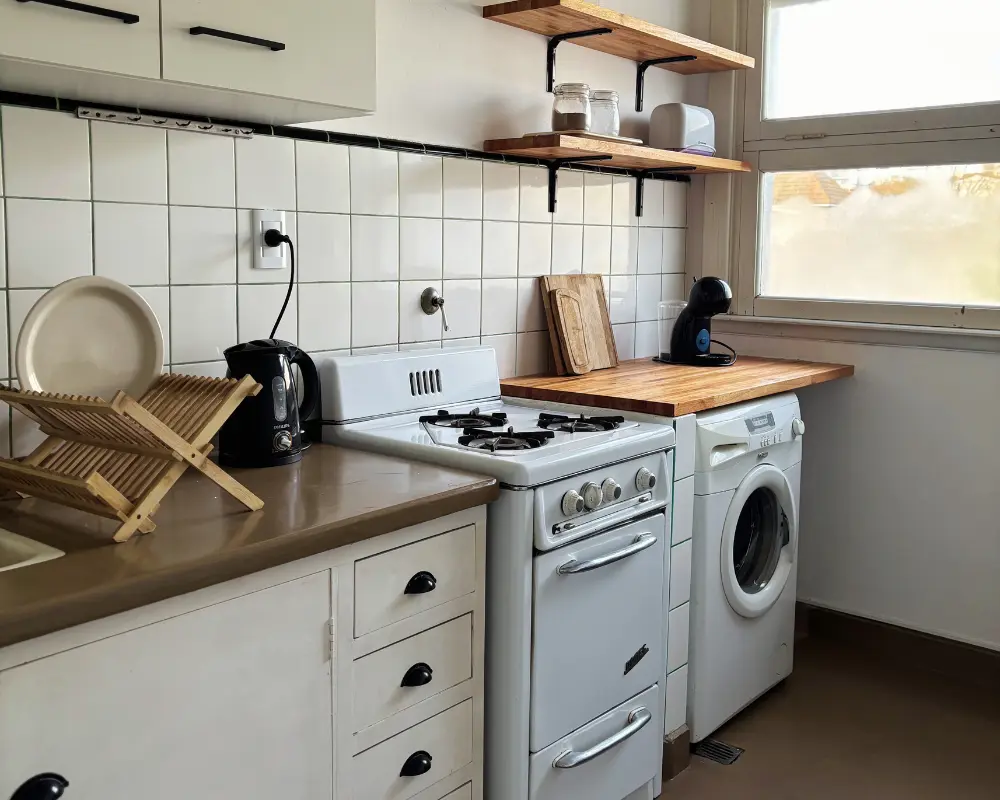 4 (13)